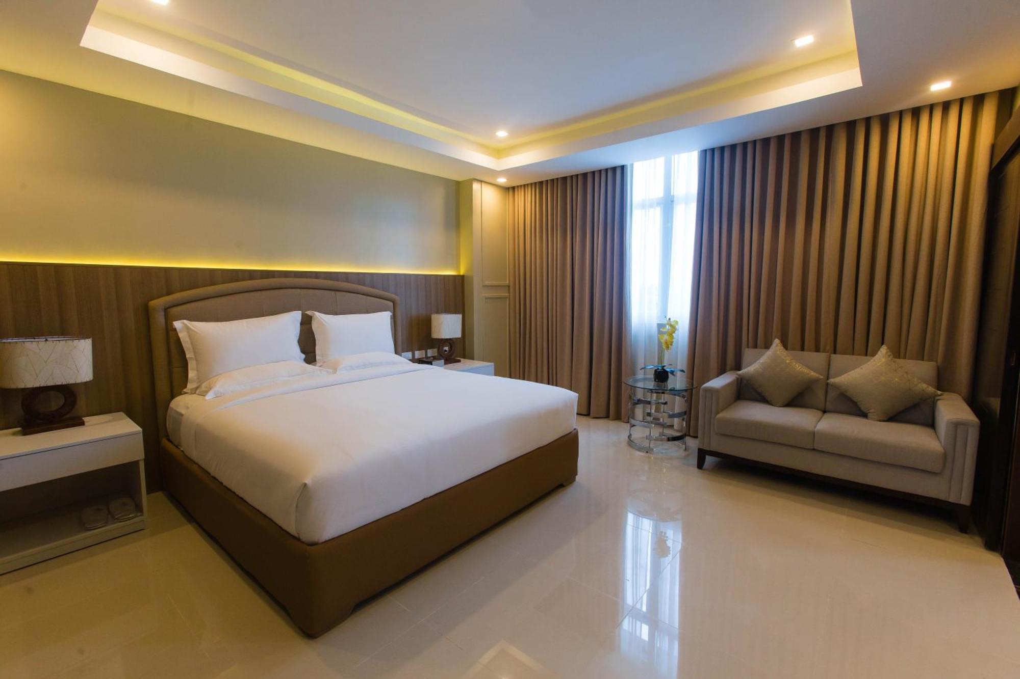 Iloilo Gateway Hotel And Suites Pavia Экстерьер фото